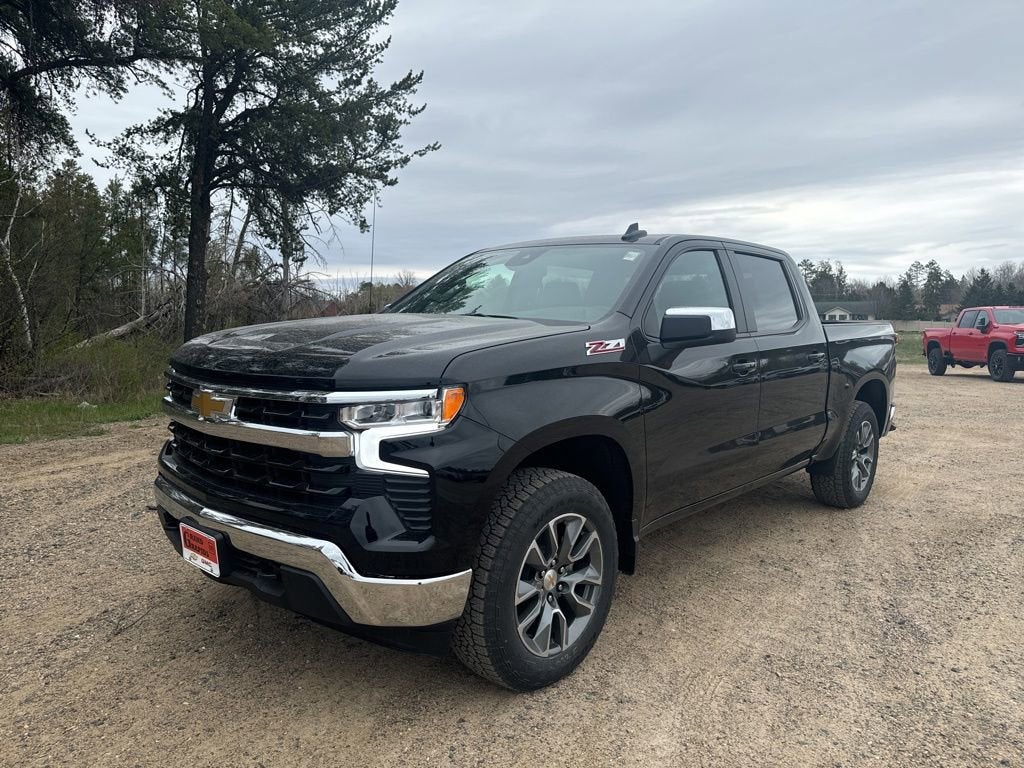 2026 Chevrolet Silverado 1500 LT in Black — front three-quarter view